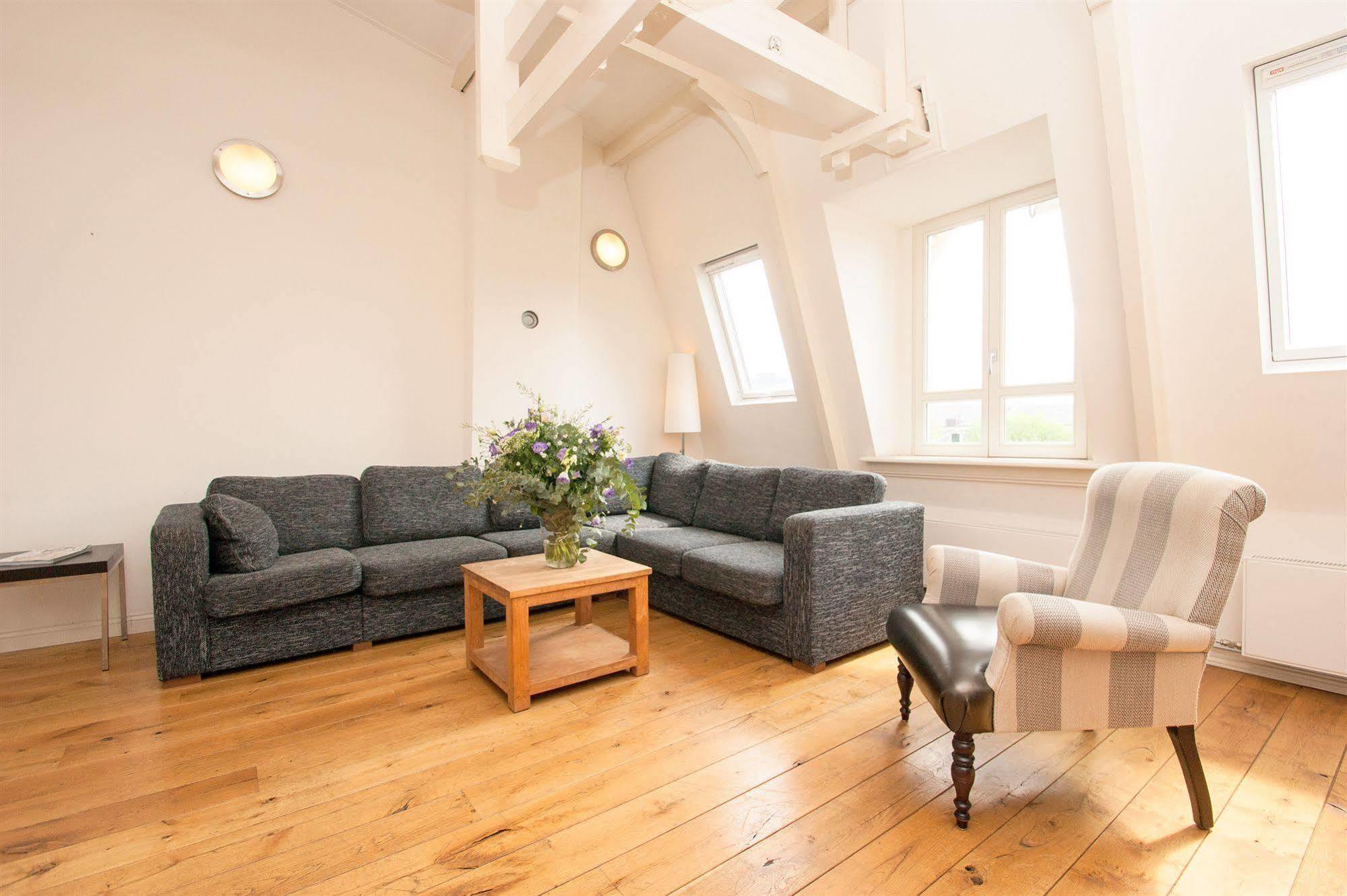 Plantage Hortus Apartments Amsterdam Bagian luar foto
